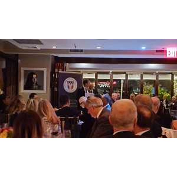 Il governatore Fedriga allevento nella cornice del Cafè Milano di Washington durante il quale sono stati presentati alcuni dei migliori prodotti tipici della nostra regione al mercato Usa - Il governatore Fedriga allevento nella cornice del Cafè Milano di Washington durante il quale sono stati presentati alcuni dei migliori prodotti tipici della nostra regione al mercato Usa