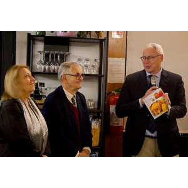 L'intervento di Mauro Bordin, presidente del Cr Fvg, con a fianco Germano e Maura Pontoni - L'intervento di Mauro Bordin, presidente del Cr Fvg, con a fianco Germano e Maura Pontoni