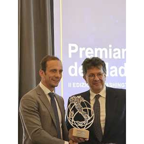 Il governatore Fedriga e il fondatore e direttore di Italpress Gaspare Borsellino - Il governatore Fedriga e il fondatore e direttore di Italpress Gaspare Borsellino