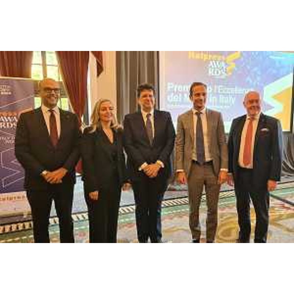 Il governatore Fedriga sseime all'ambasciatrice italiana negli Stati Uniti Mariangela Zappia, il general manager di Ita Airways Massimo Allegri e il fondatore e direttore di Italpress Gaspare Borsellino il presidente della Fondazione De Gasperi Angelino Alfano - Il governatore Fedriga sseime all'ambasciatrice italiana negli Stati Uniti Mariangela Zappia, il general manager di Ita Airways Massimo Allegri e il fondatore e direttore di Italpress Gaspare Borsellino il presidente della Fondazione De Gasperi Angelino Alfano