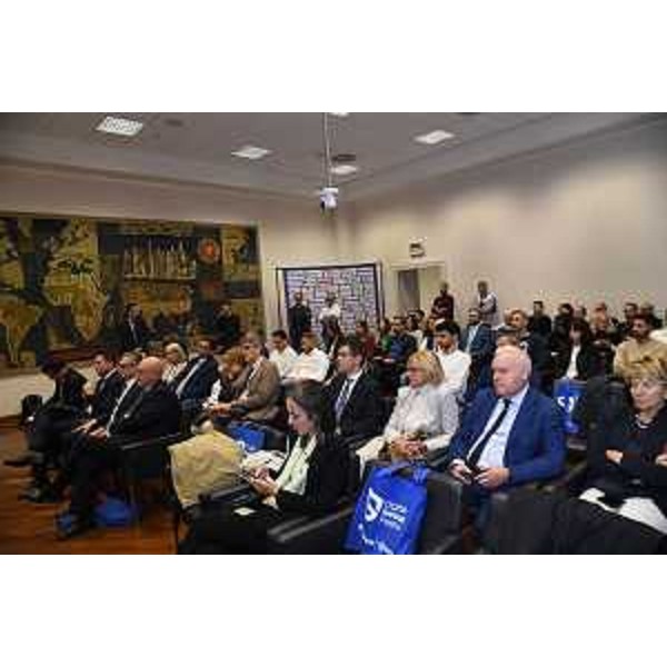 Grande affluenza per l'edizione 2024 del "Digital Security Festival", ospitato dal Palazzo della Regione. - Grande affluenza per l'edizione 2024 del "Digital Security Festival", ospitato dal Palazzo della Regione.