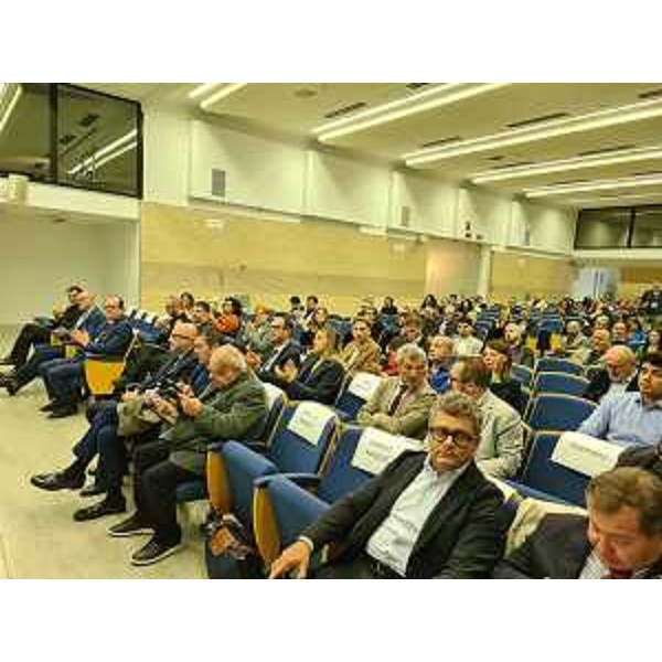 Il pubblico intervenuto al convegno di apertura di Eureka, la Fiera delle imprese culturali e creative in corso oggi e domani nella Fiera di Pordenone - Il pubblico intervenuto al convegno di apertura di Eureka, la Fiera delle imprese culturali e creative in corso oggi e domani nella Fiera di Pordenone