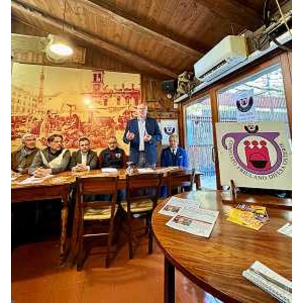 Il presidente del Cr Fvg, Mauro Bordin, assime a Enzo Mancini, presidente del Comitato friulano difesa osterie e agli altri partecipanti alla conferenza stampa di presentazione della manifestazione enogastronomica San Martino in Osteria - Il presidente del Cr Fvg, Mauro Bordin, assime a Enzo Mancini, presidente del Comitato friulano difesa osterie e agli altri partecipanti alla conferenza stampa di presentazione della manifestazione enogastronomica San Martino in Osteria