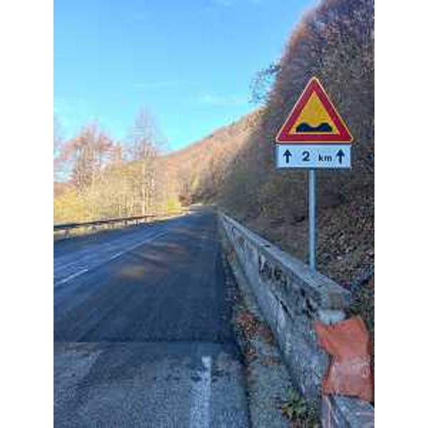 I lavori di asfaltatura strada regionale 466 per Piancavallo. - I lavori di asfaltatura strada regionale 466 per Piancavallo.