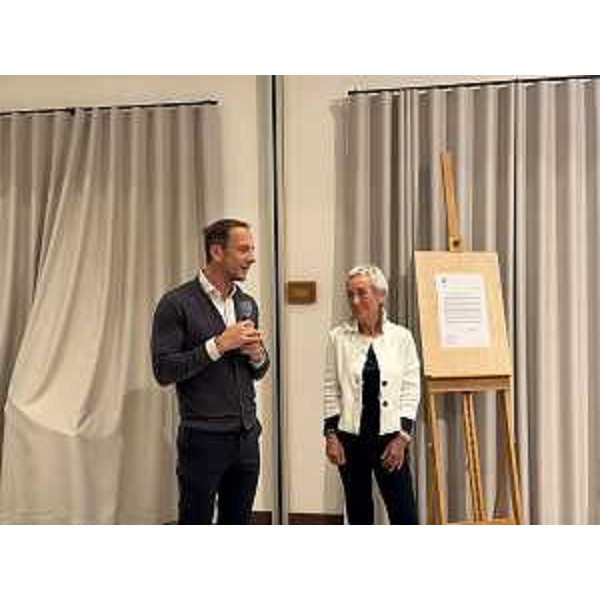 Il governatore Fedriga assieme al presidente della Stv Marina Simoni. - Il governatore Fedriga assieme al presidente della Stv Marina Simoni.