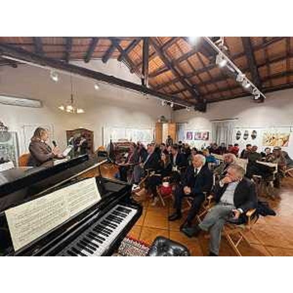 Un'istante della sala durante l'incontro pubblico - Un'istante della sala durante l'incontro pubblico