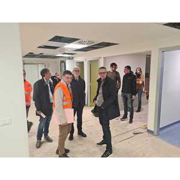 L'assessore regionale alla Salute Riccardo Riccardi al sopralluogo nel nuovo ospedale di Santa Maria degli Angeli - L'assessore regionale alla Salute Riccardo Riccardi al sopralluogo nel nuovo ospedale di Santa Maria degli Angeli