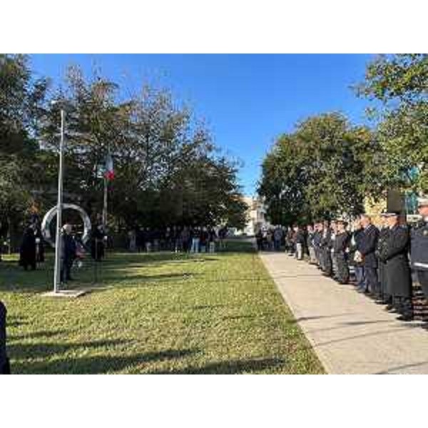 Grande partecipazione per la commemorazione dei caduti di Nassiriya a Monfalcone. - Grande partecipazione per la commemorazione dei caduti di Nassiriya a Monfalcone.