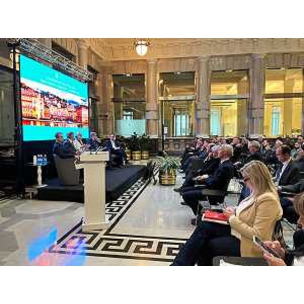 L'assessore Amirante all'evento "Leconomia del Friuli Venezia Giulia - Aggiornamento congiunturale", organizzato dalla Banca dItalia nella sua sede di Trieste - L'assessore Amirante all'evento "Leconomia del Friuli Venezia Giulia - Aggiornamento congiunturale", organizzato dalla Banca dItalia nella sua sede di Trieste 