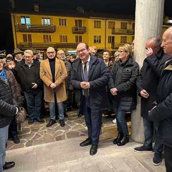 Il vicegovernatore Mario Anzil all'inaugurazione della sala polifuzionale di Campoformido - Il vicegovernatore Mario Anzil all'inaugurazione della sala polifuzionale di Campoformido