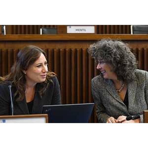 Da sinistra Manuela Celotti (Pd) e Serena Pellegrino (Avs) - Da sinistra Manuela Celotti (Pd) e Serena Pellegrino (Avs)