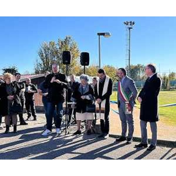 L'intervento del presidente Bordin durante la cerimonia a Castello di Porpetto - L'intervento del presidente Bordin durante la cerimonia a Castello di Porpetto