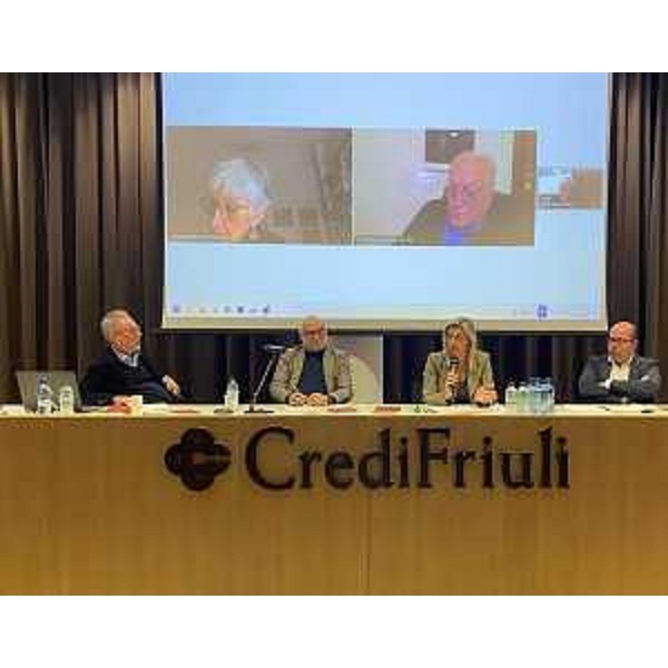 Lassessore regionale alle Infrastrutture e Territorio, Cristina Amirante, durante la presentazione del libro di Giuseppe Fabbro, già professore di Urbanistica e di Politiche urbane e regionali allUniversità di Udine, "Postmetropoli e sistemi ecopolitani. Il governo del territorio nellepoca della transizione ecologica" - Lassessore regionale alle Infrastrutture e Territorio, Cristina Amirante, durante la presentazione del libro di Giuseppe Fabbro, già professore di Urbanistica e di Politiche urbane e regionali allUniversità di Udine, "Postmetropoli e sistemi ecopolitani. Il governo del territorio nellepoca della transizione ecologica"