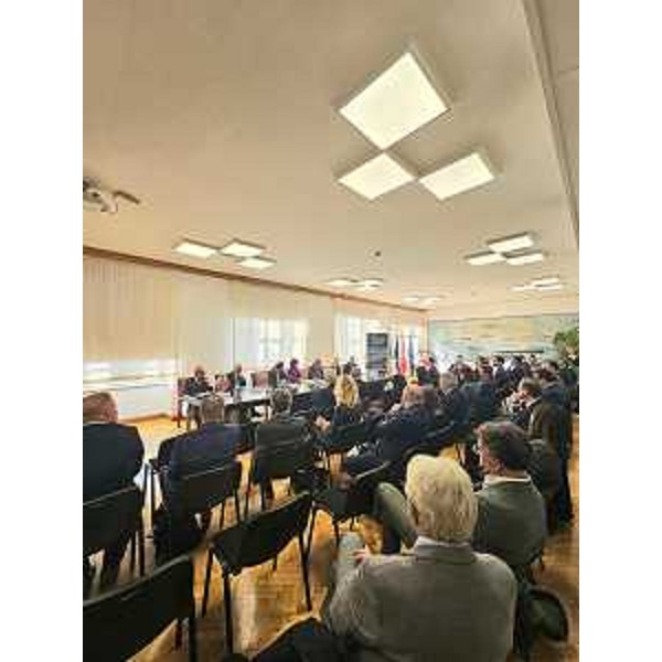 La sala rossa dell'Autorità di sistema portuale a Trieste - La sala rossa dell'Autorità di sistema portuale a Trieste