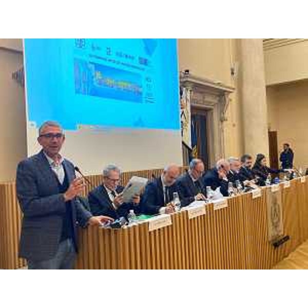 Lassessore regionale alle Autonomie locali e funzione pubblica Pierpaolo Roberti al convegno a Udine. - Lassessore regionale alle Autonomie locali e funzione pubblica Pierpaolo Roberti al convegno a Udine.