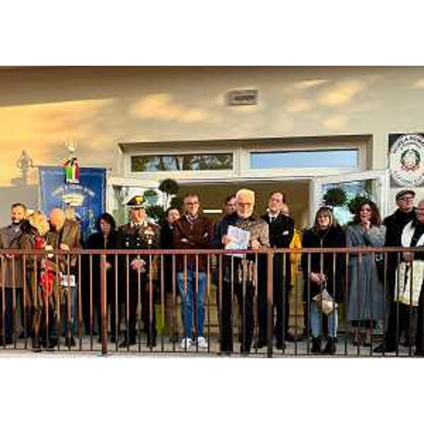 L'intervento del nipote di Nazario Sauro all'inaugurazione delle scuola a lui intitolata. - L'intervento del nipote di Nazario Sauro all'inaugurazione delle scuola a lui intitolata.