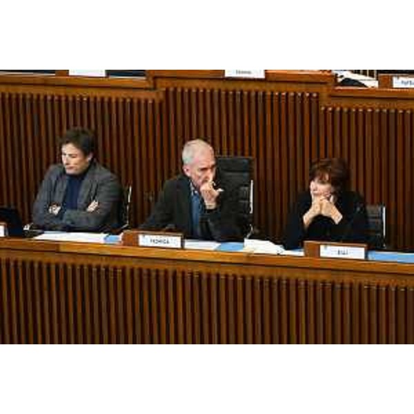 Il presidente della VI Commissione, Roberto Novelli (FI), con l'assessore Fvg alla Famiglia, Alessia Rosolen - Il presidente della VI Commissione, Roberto Novelli (FI), con l'assessore Fvg alla Famiglia, Alessia Rosolen 