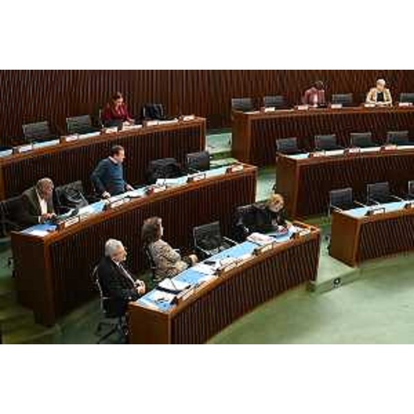 I consiglieri regionali durante i lavori della VI Commissione - I consiglieri regionali durante i lavori della VI Commissione 