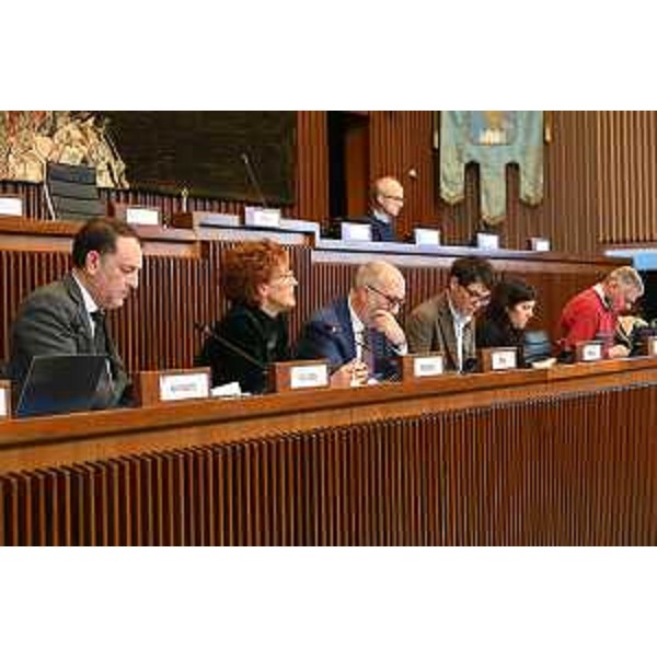 Il direttore Joseph Polimeni, la direttrice Gianna Zamaro, l'assessore Riccardo Riccardi, il presidente del Clcv, Nicola Conficoni (Pd) - Il direttore Joseph Polimeni, la direttrice Gianna Zamaro, l'assessore Riccardo Riccardi, il presidente del Clcv, Nicola Conficoni (Pd)