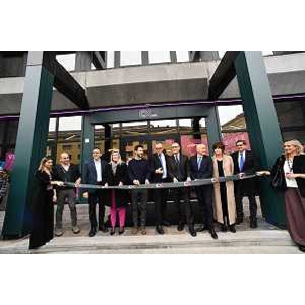 Lassessore regionale allIstruzione, Università e Ricerca Alessia Rosolen e l'assessore alle Infrastrutture e territorio Cristina Amirante allinaugurazione del nuovo studentato da 360 posti letto CX Trieste | Giulia - Lassessore regionale allIstruzione, Università e Ricerca Alessia Rosolen e l'assessore alle Infrastrutture e territorio Cristina Amirante allinaugurazione del nuovo studentato da 360 posti letto CX Trieste | Giulia