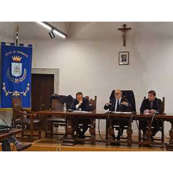 L'assessore regionale alla Salute Riccardo Riccardi, al centro - L'assessore regionale alla Salute Riccardo Riccardi, al centro