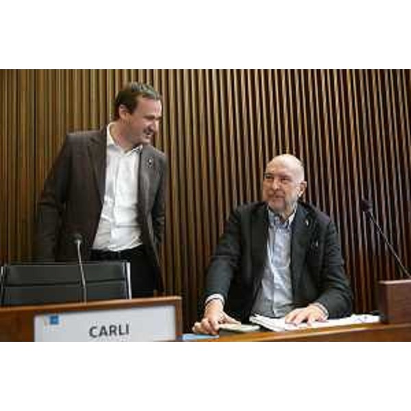 Da sinistra i consiglieri del Pd, Massimiliano Pozzo e Roberto Cosolini - Da sinistra i consiglieri del Pd, Massimiliano Pozzo e Roberto Cosolini