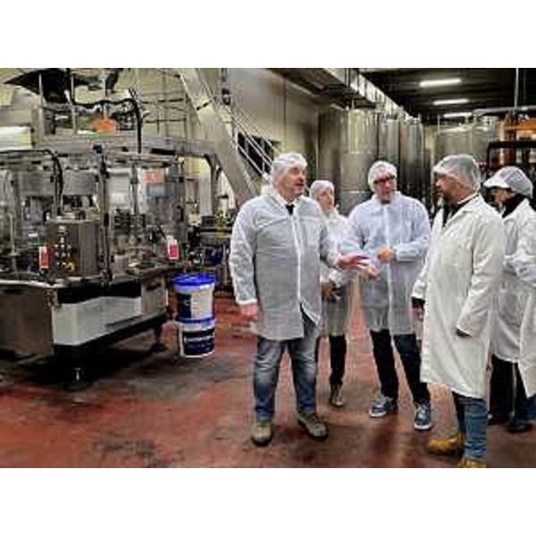 Diego Bernardis (Fedriga presidente) in visita alla Ciemme Liquori - Diego Bernardis (Fedriga presidente) in visita alla Ciemme Liquori 