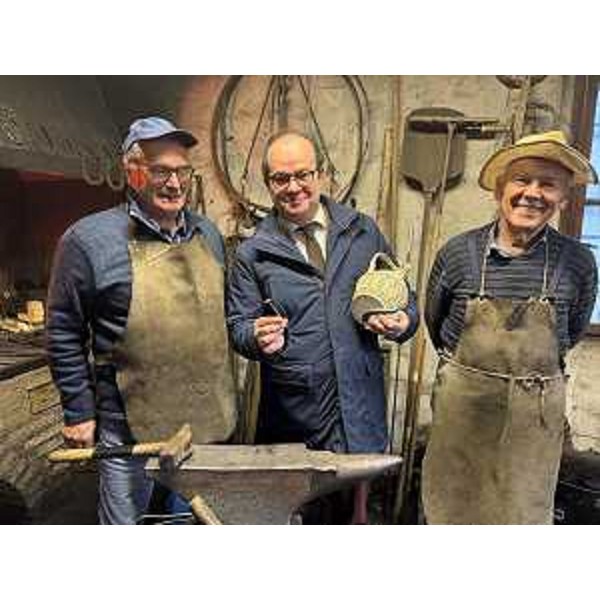Il vicegovernatore Mario Anzil in un momento della sua visita a Cjase Cocèl, Museo della vita contadina di Fagagna - Il vicegovernatore Mario Anzil in un momento della sua visita a Cjase Cocèl, Museo della vita contadina di Fagagna