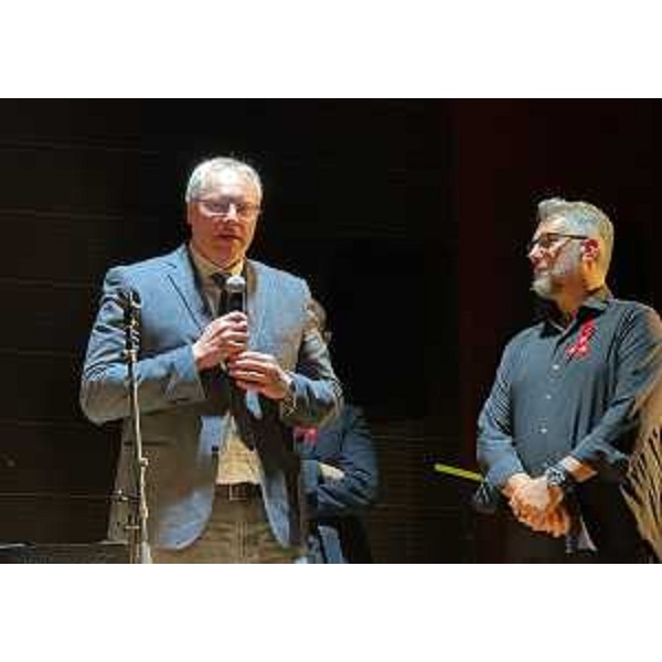 Il saluto del presidente del Consiglio regionale del Fvg, Mauro Bordin, durante la serta in occasione della Giornata internazionale contro la violenza sulle donne svoltasi a Lignano Sabbiadoro. - Il saluto del presidente del Consiglio regionale del Fvg, Mauro Bordin, durante la serta in occasione della Giornata internazionale contro la violenza sulle donne svoltasi a Lignano Sabbiadoro.