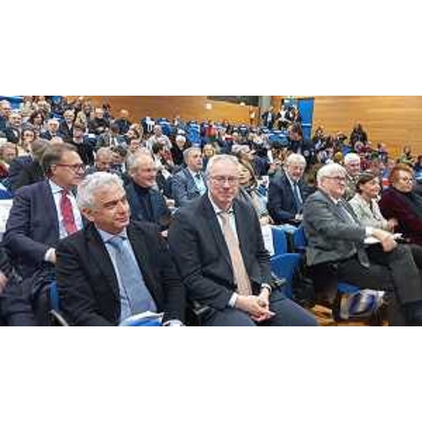 Il presidente Bordin, secondo da sinistra nella foto, accanto alle altre autorità - Il presidente Bordin, secondo da sinistra nella foto, accanto alle altre autorità 