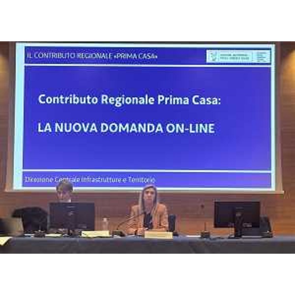 Lassessore regionale a Infrastrutture e territorio Cristina Amirante alla presentazione della nuova modalità online per l'edilizia agevolata - Lassessore regionale a Infrastrutture e territorio Cristina Amirante alla presentazione della nuova modalità online per l'edilizia agevolata