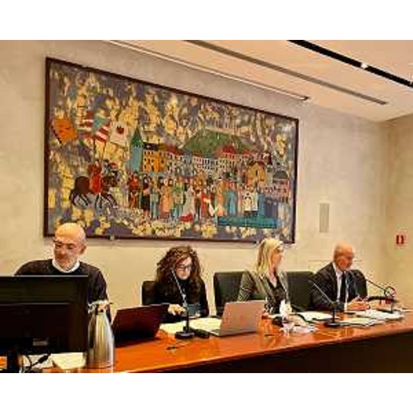 L'assessore regionale alle Infrastrutture e Trasporti Cristina Amirante (al centro) all'illustrazione del progetto di fattibilità per la "Valorizzazione della fruibilità ciclopedonale del territorio di Gorizia attraverso la messa a sistema di infrastrutture, progetti e servizi e la definizione di un modello di gestione", - L'assessore regionale alle Infrastrutture e Trasporti Cristina Amirante (al centro) all'illustrazione del progetto di fattibilità per la "Valorizzazione della fruibilità ciclopedonale del territorio di Gorizia attraverso la messa a sistema di infrastrutture, progetti e servizi e la definizione di un modello di gestione", 