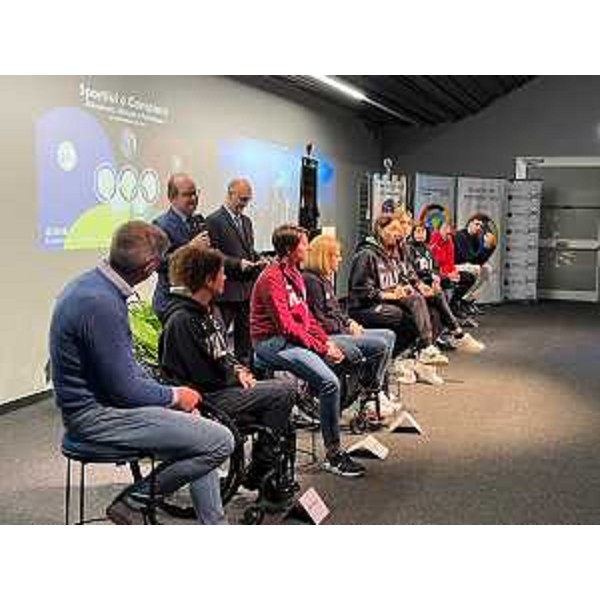 Il vicegovernatore del Friuli Venezia Giulia con delega a Cultura e Sport Mario Anzil, durante l'incontro con gli atleti del Friuli Venezia Giulia che hanno partecipato alle Olimpiadi e Paralimpiadi di Parigi 2024 - Il vicegovernatore del Friuli Venezia Giulia con delega a Cultura e Sport Mario Anzil, durante l'incontro con gli atleti del Friuli Venezia Giulia che hanno partecipato alle Olimpiadi e Paralimpiadi di Parigi 2024