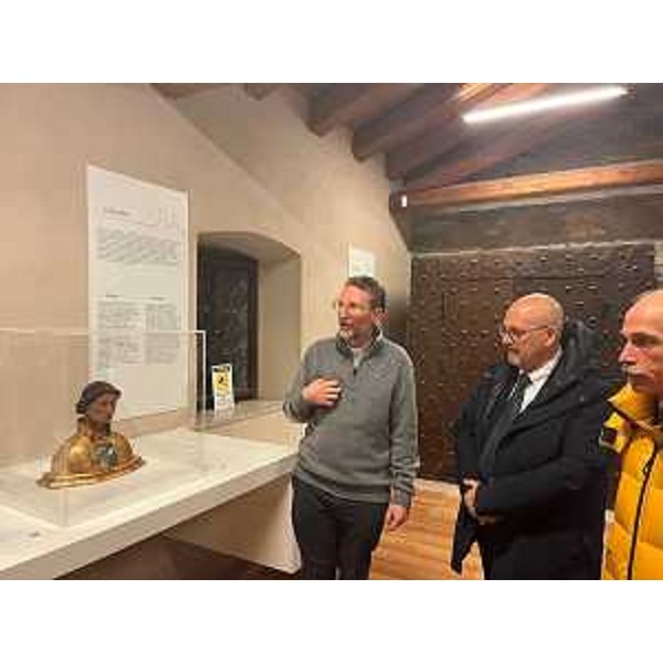 L'assessore Callari in visita alla mostra - L'assessore Callari in visita alla mostra