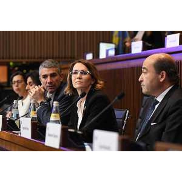 La presidente dell'Ora Fvg, Barbara Clama, tra l'assessore Fvg alla Sicurezza, Pierpaolo Roberti, e il prefetto di Trieste, Pietro Signoriello - La presidente dell'Ora Fvg, Barbara Clama, tra l'assessore Fvg alla Sicurezza, Pierpaolo Roberti, e il prefetto di Trieste, Pietro Signoriello 