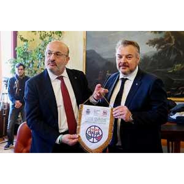 Da sinistra: il prefetto di Gorizia, Raffaele Ricciardi e il consigliere regionale Diego Bernardis - Da sinistra: il prefetto di Gorizia, Raffaele Ricciardi e il consigliere regionale Diego Bernardis