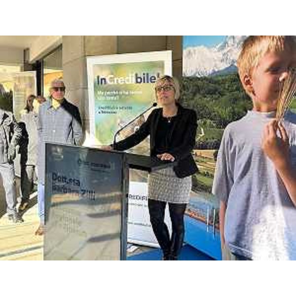L'intervento dell'assessore regionale alle Finanze Barbara Zilli durante l'inaugurazione dle nuovo sportello di Credifriuli a Tolmezzo - L'intervento dell'assessore regionale alle Finanze Barbara Zilli durante l'inaugurazione dle nuovo sportello di Credifriuli a Tolmezzo