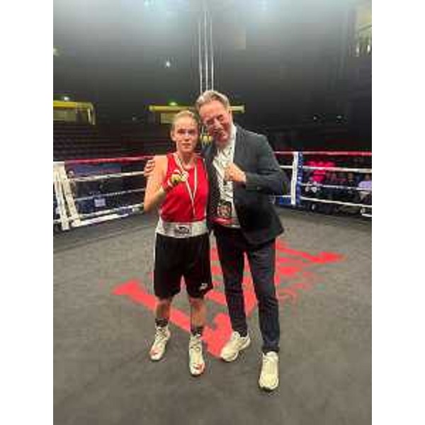 L'assessore regionale Fabio Scoccimarro con Sara Lombardi - L'assessore regionale Fabio Scoccimarro con Sara Lombardi