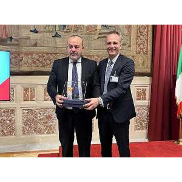 Il vicepresidente Francesco Russo, a destra, con Antonello Aurigemma, coordinatore della Conferenza dei presidenti delle Assemblee legislative delle Regioni e delle Province autonome - Il vicepresidente Francesco Russo, a destra, con Antonello Aurigemma, coordinatore della Conferenza dei presidenti delle Assemblee legislative delle Regioni e delle Province autonome