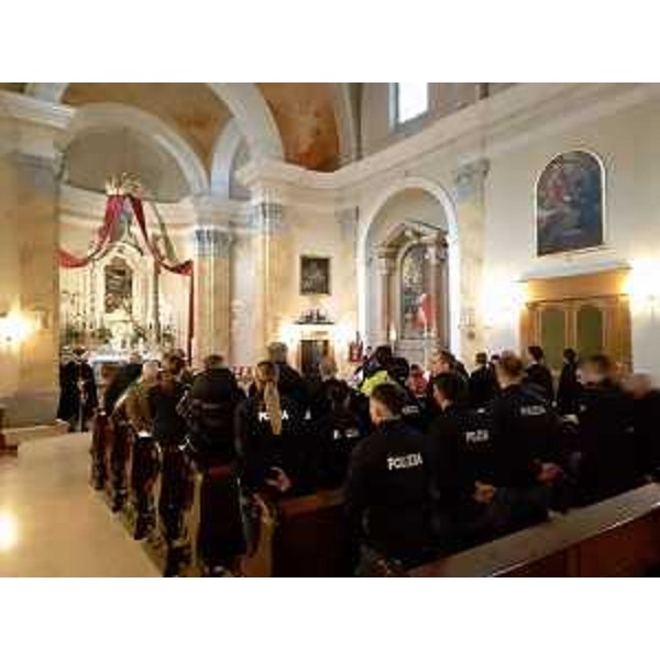 La cerimonia in memoria dell'ispettore della Polizia di Stato, Luigi Vitulli, in occasione del 25° anniversario dalla morte - La cerimonia in memoria dell'ispettore della Polizia di Stato, Luigi Vitulli, in occasione del 25° anniversario dalla morte