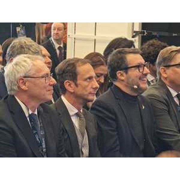 Da sinistra il presidente del Consiglio regionale, Mauro Bordin con il governatore Massimiliano Fedriga - Da sinistra il presidente del Consiglio regionale, Mauro Bordin con il governatore Massimiliano Fedriga