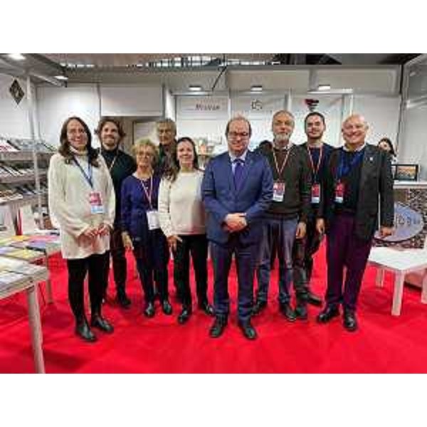 Foto di gruppo con il vicegovernatore Anzil - Foto di gruppo con il vicegovernatore Anzil