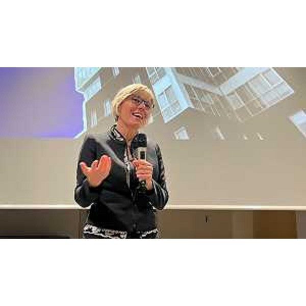 L'assessore regionale alle Finanze Barbara Zilli - L'assessore regionale alle Finanze Barbara Zilli