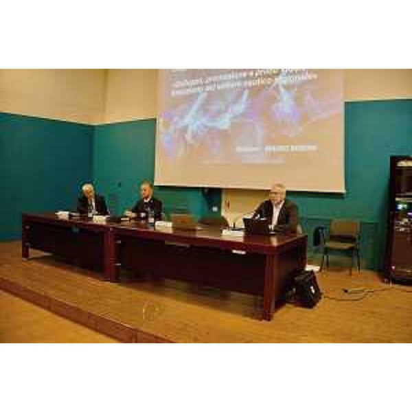 Il presidente del Cr Fvg, Mauro Bordin, interviene a San Giorgio di Nogaro al convegno "Navigare nel futuro, le ultime novità per la nautica da diporto" - Il presidente del Cr Fvg, Mauro Bordin, interviene a San Giorgio di Nogaro al convegno "Navigare nel futuro, le ultime novità per la nautica da diporto"