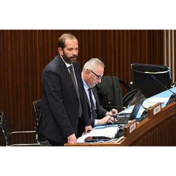 Da sinistra i consiglieri Claudio Giacomelli e Alessandro Basso (FdI) - Da sinistra i consiglieri Claudio Giacomelli e Alessandro Basso (FdI)