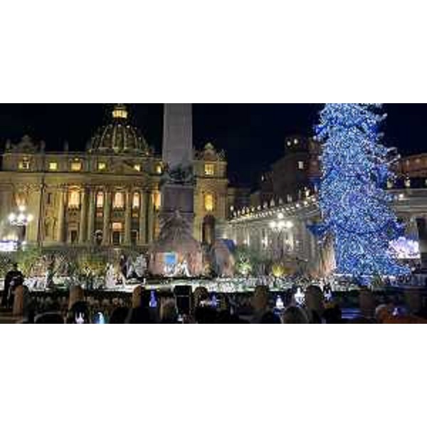 Un'immagine serale del presepe - Un'immagine serale del presepe