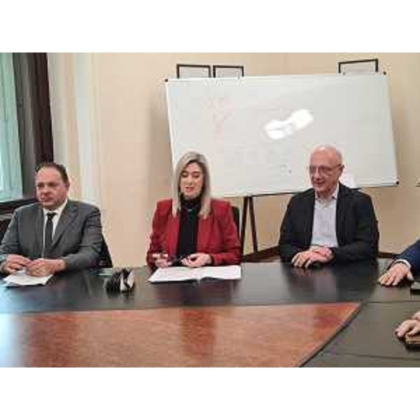 L'assessorte regionale alle Infrastrutture Crisitina Amirante durante la conferenza stampa di oggi a Trieste - L'assessorte regionale alle Infrastrutture Crisitina Amirante durante la conferenza stampa di oggi a Trieste