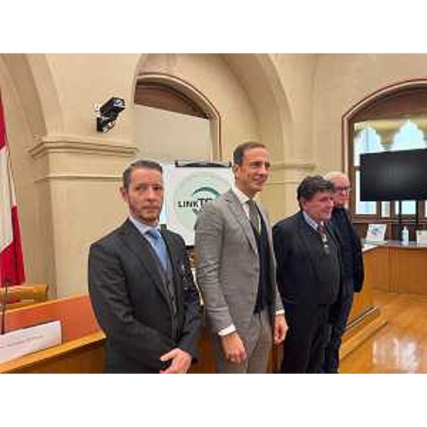 Il governatore della Regione Massimiliano Fedriga insieme ai presidenti delle Asp di Pordenone, Azzano Decimo e Pasiano - Il governatore della Regione Massimiliano Fedriga insieme ai presidenti delle Asp di Pordenone, Azzano Decimo e Pasiano