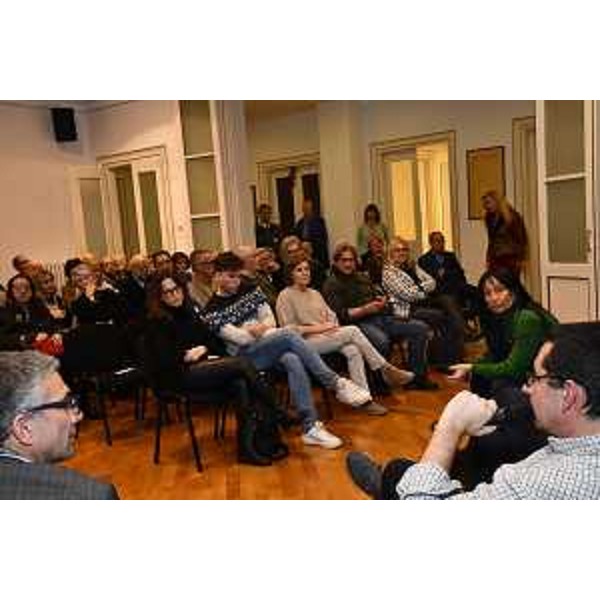 Il consueto incontro prenatalizio dellUnione degli Istriani, al quale hanno preso parte tra gli altri, oltre a Roberti e al presidente del sodalizio Massimiliano Lacota, anche leuroparlamentare Anna Maria Cisint e il deputato Roberto Menia. - Il consueto incontro prenatalizio dellUnione degli Istriani, al quale hanno preso parte tra gli altri, oltre a Roberti e al presidente del sodalizio Massimiliano Lacota, anche leuroparlamentare Anna Maria Cisint e il deputato Roberto Menia. 