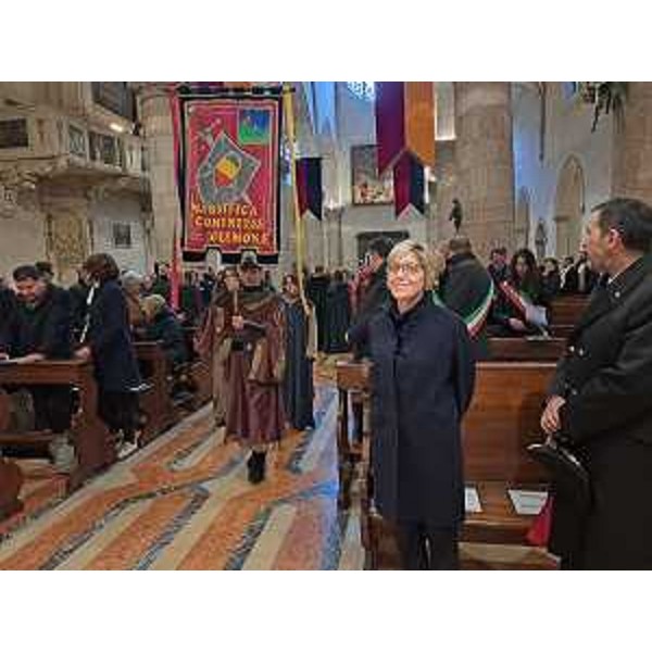 L'assessore Zilli nel Duono di Gemona attende l'arrivo dell'arciprete e del sindaco - L'assessore Zilli nel Duono di Gemona attende l'arrivo dell'arciprete e del sindaco